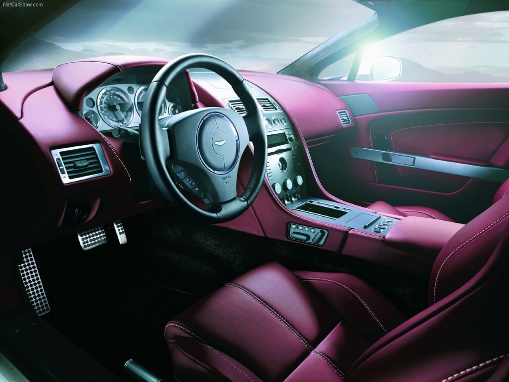 Aston Martin Vantage V8 Roadster Interior